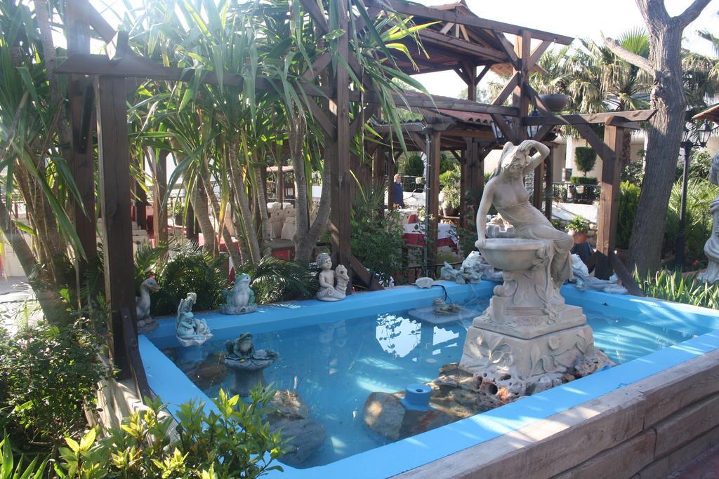 Hotel La Carreta Chiva Exterior photo